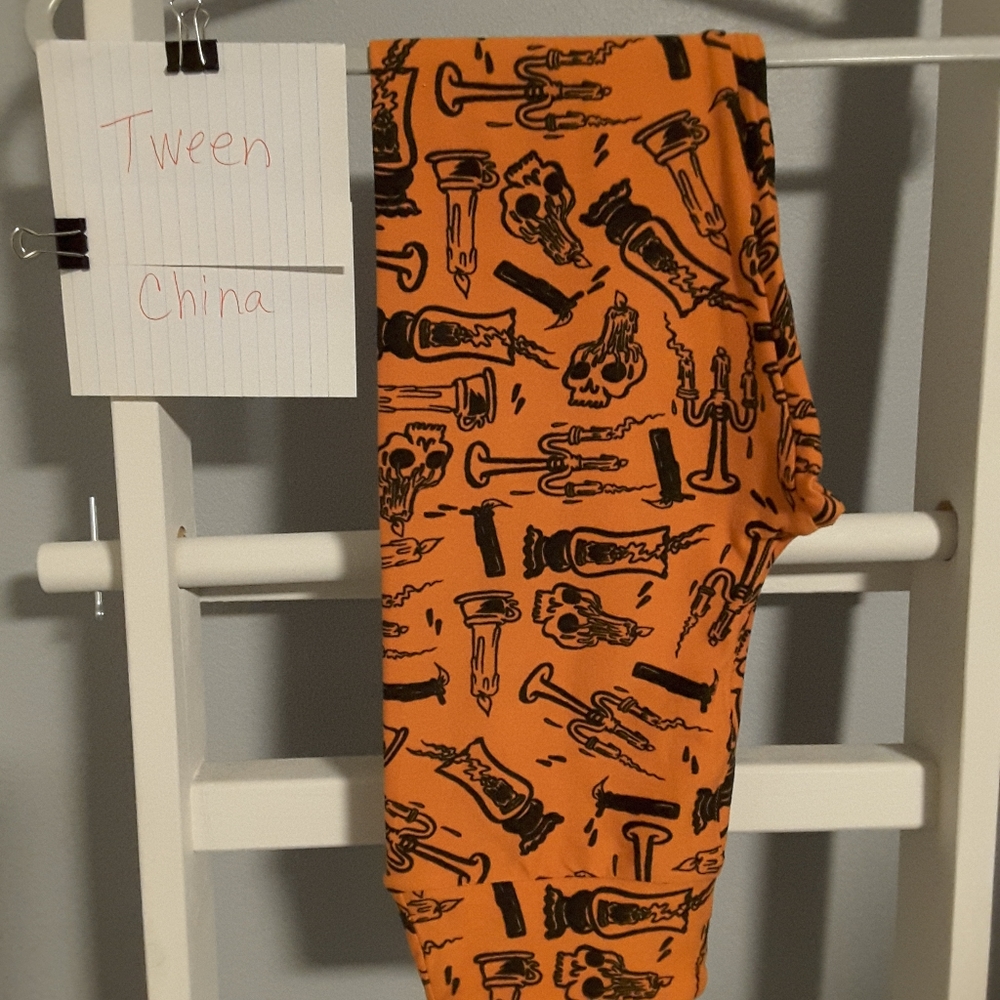 Lularoe tween Halloween leggings
